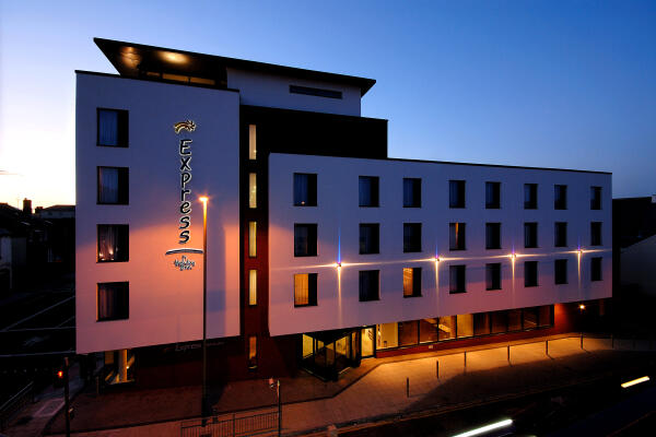 1610 Dunalley Hotel & Apartments Cheltenham (9)